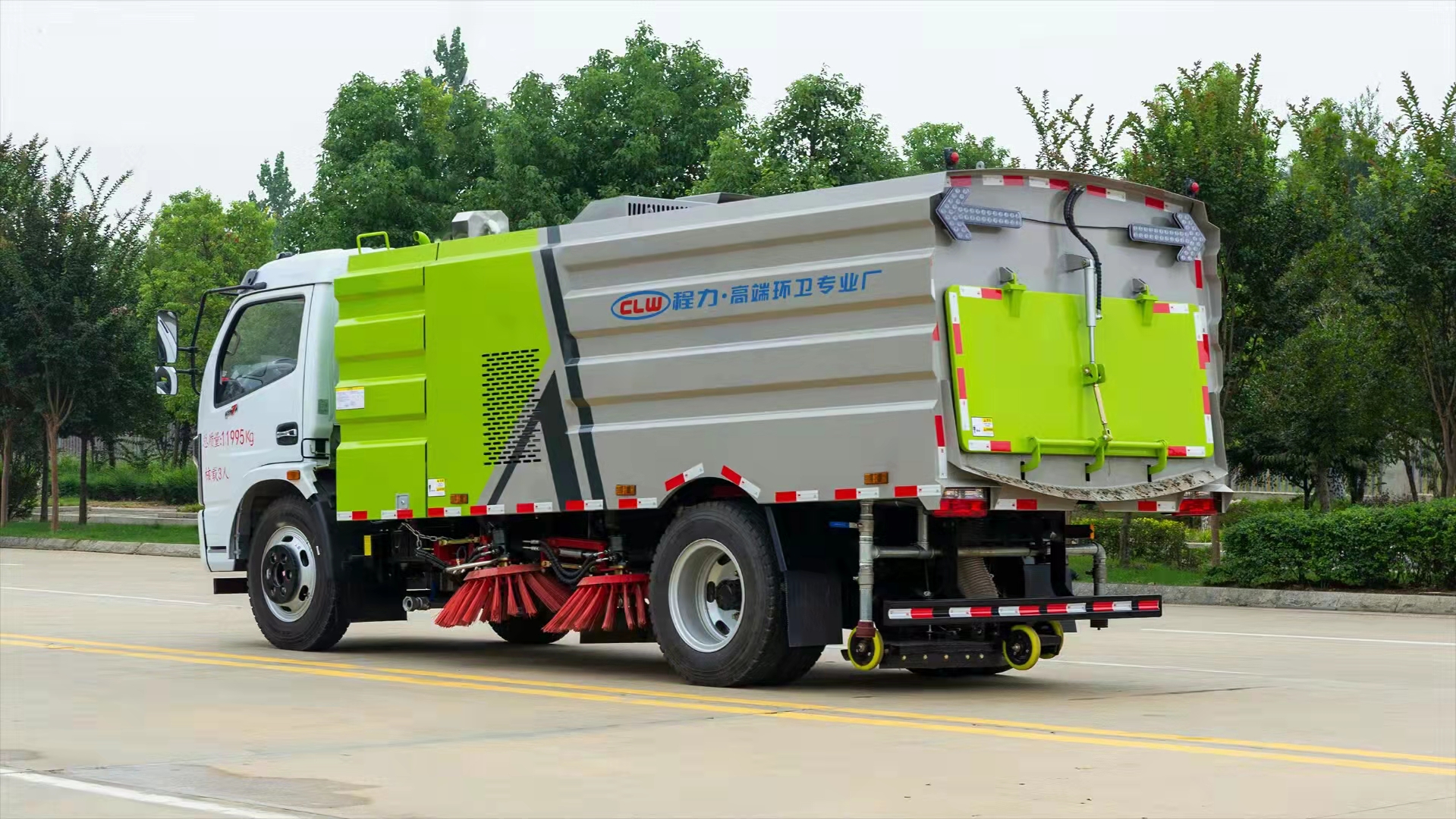 東風(fēng)8方掃路車