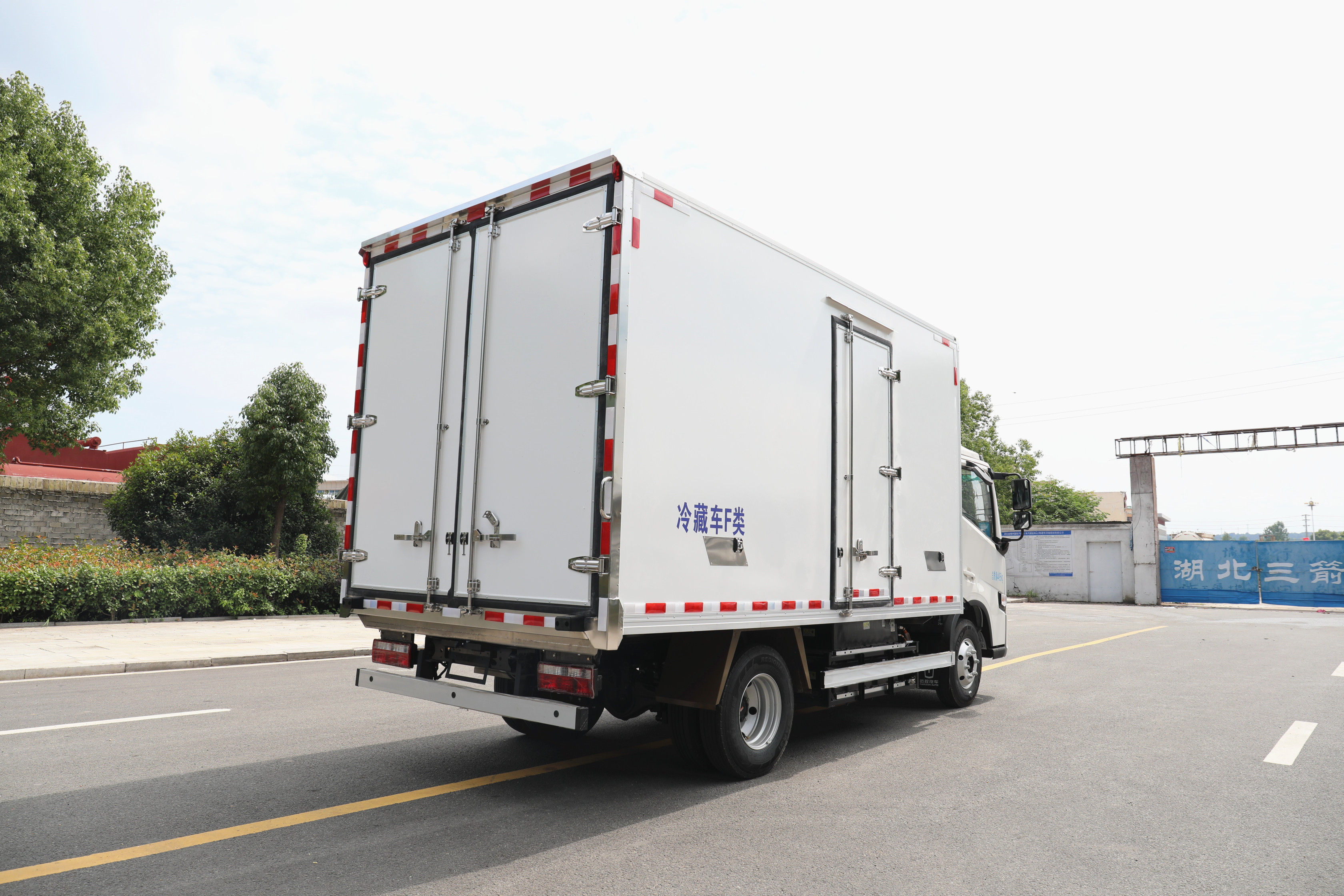 吉利遠程星智H8E純電動冷藏車